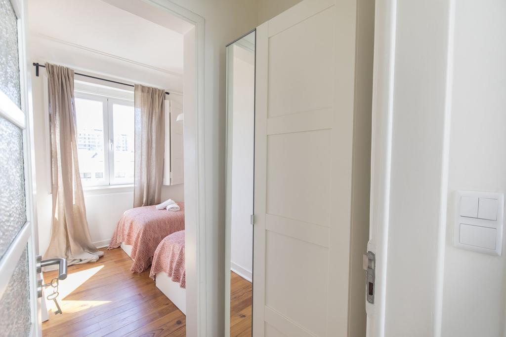 Lovelystay - Bonsai Light And Comfort Flat Lisboa Szoba fotó